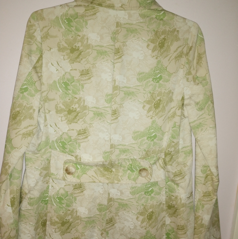 Spring coat - Picture 2 of 3